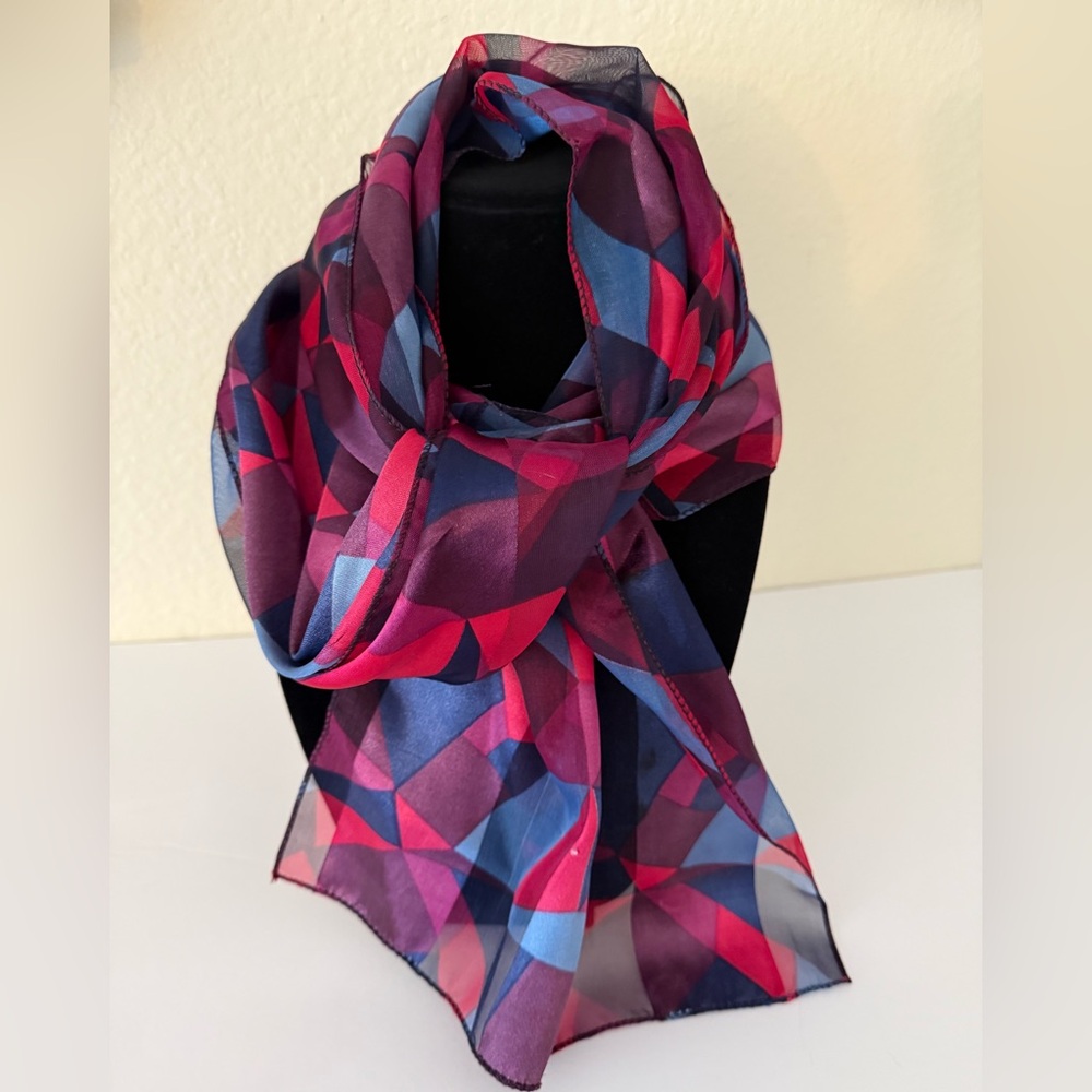 Geometric Patterned Scarf